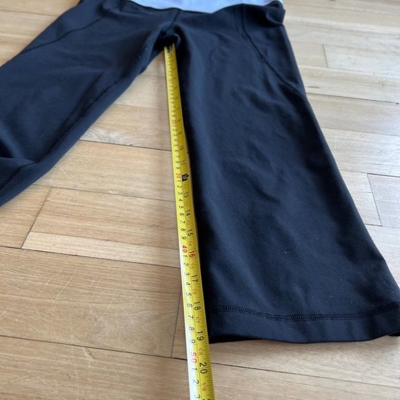 Lululemon Gather & Crop cropped pants - Picture 7 of 9